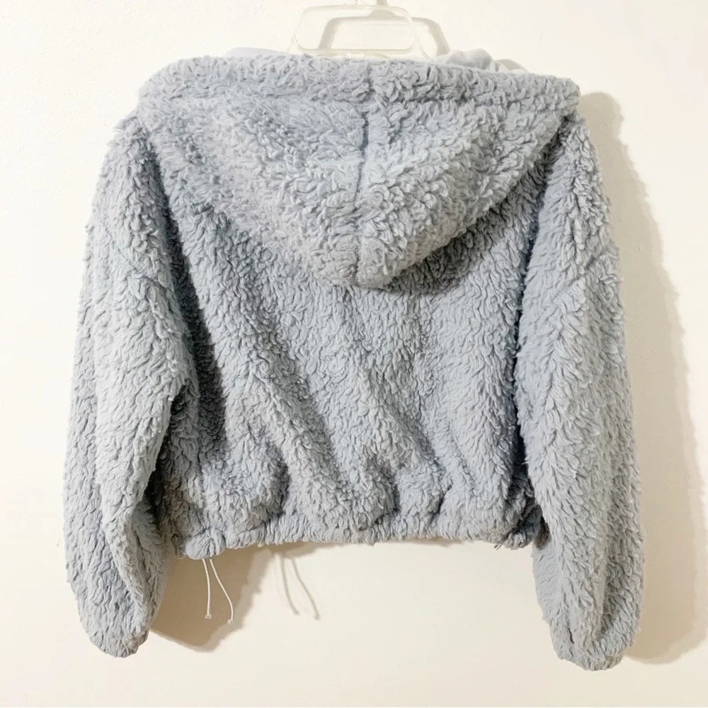 Urban Outfitters BDG Hooded Cropped Fuzzy Sherpa Zip Teddy Jacket Coat Pockets